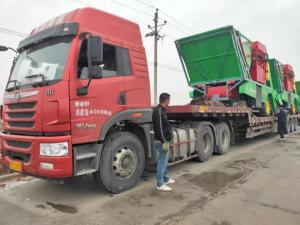 天津(jin)莖(jing)穗兼收玉(yu)米收穫機髮(fa)貨了